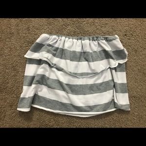 Women’s L Strapless Crop Top.